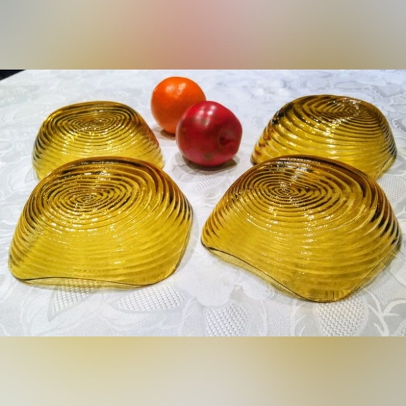 4 hand blown amber swirl, salade bowls - Picture 8 of 15